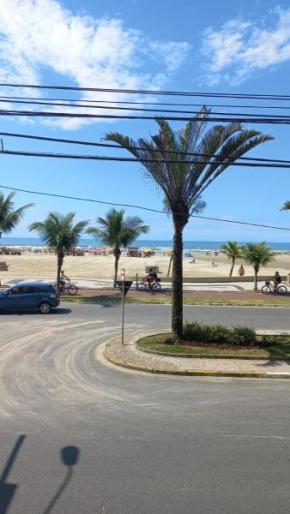 Predio frente a praia ap 615